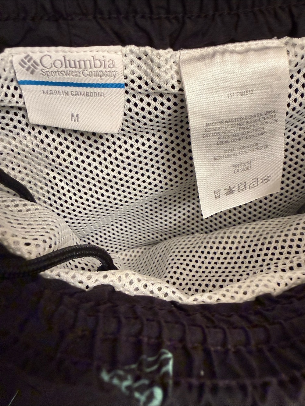 Columbia PFG Black Swim Trunks with Marlin Fish & Martini Cocktail Print - Picture 9 of 10